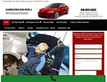 Tablet Screenshot of leadingedgeautobody.com